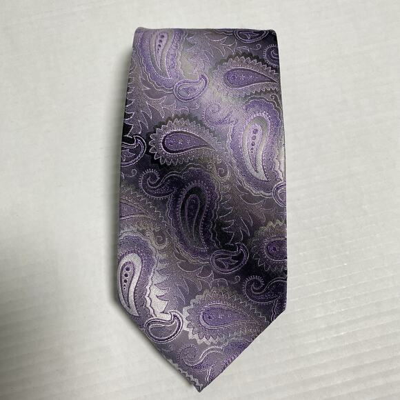 Mario Ferrari Signature Collection‎ Men Silk Neck Tie Purple Paisley Business - Picture 3 of 7